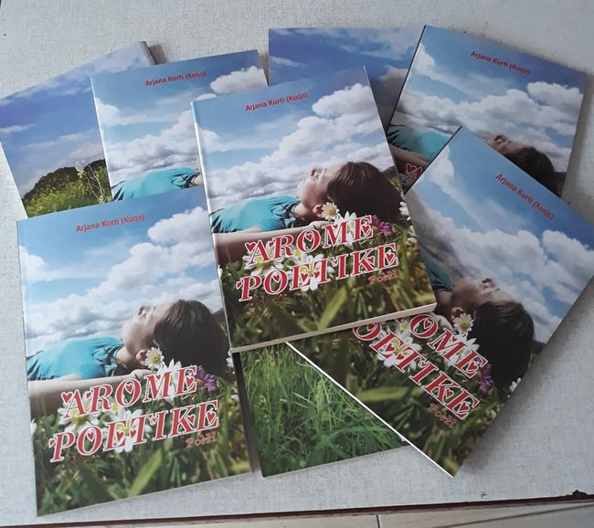 libri i dytë i Arjana Kurtit